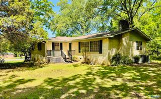 409 Sobotka Street SW, Hartselle, AL 35640