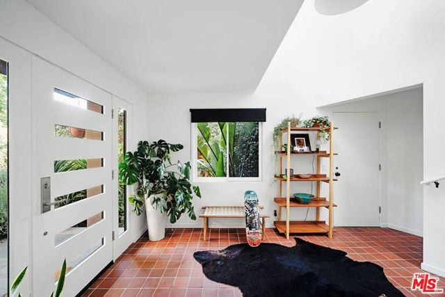 25761 Vista Verde Drive, Calabasas, CA 91302