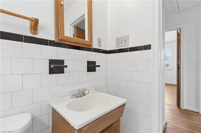 23 Berkley DR, Hampton, VA 23663