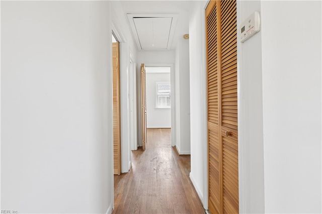 23 Berkley DR, Hampton, VA 23663
