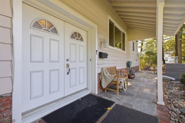 113 Barchester Way, Westfield Town, NJ 07090