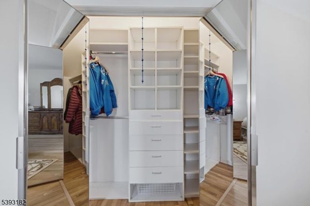 113 Barchester Way, Westfield Town, NJ 07090