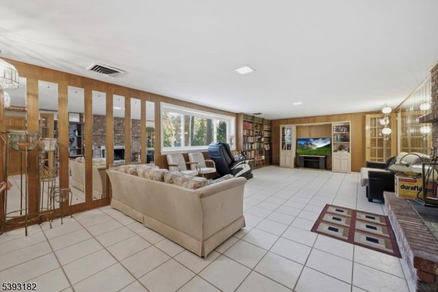 113 Barchester Way, Westfield Town, NJ 07090