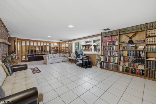 113 Barchester Way, Westfield Town, NJ 07090