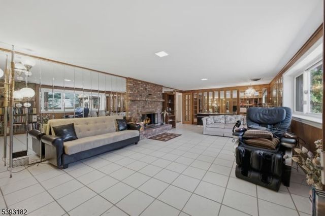 113 Barchester Way, Westfield Town, NJ 07090