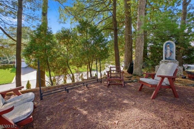 113 Barchester Way, Westfield Town, NJ 07090