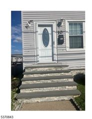 10 Salter Pl, Bloomfield Twp., NJ 07003