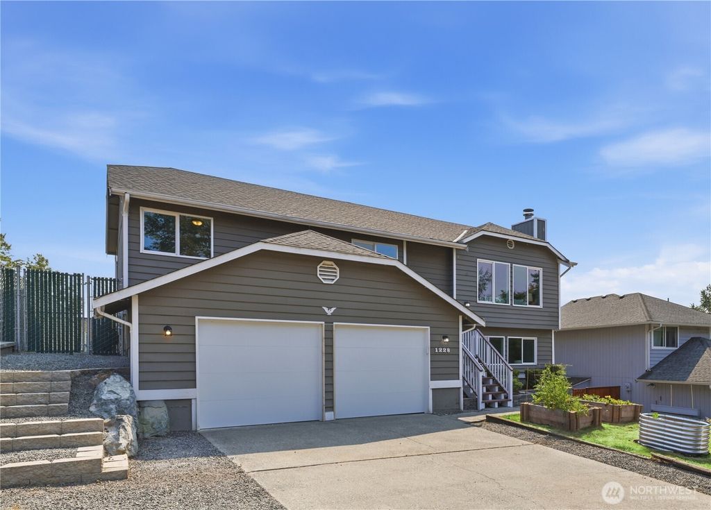 1228 223rd Street SW, Bothell, WA 98021