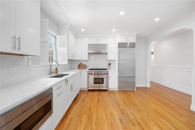 30 South Angell Street 2, Providence, RI 02906