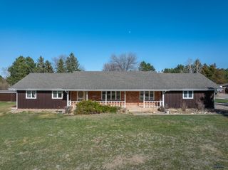 4004 WONDERLAND DR, Rapid City, SD 57702