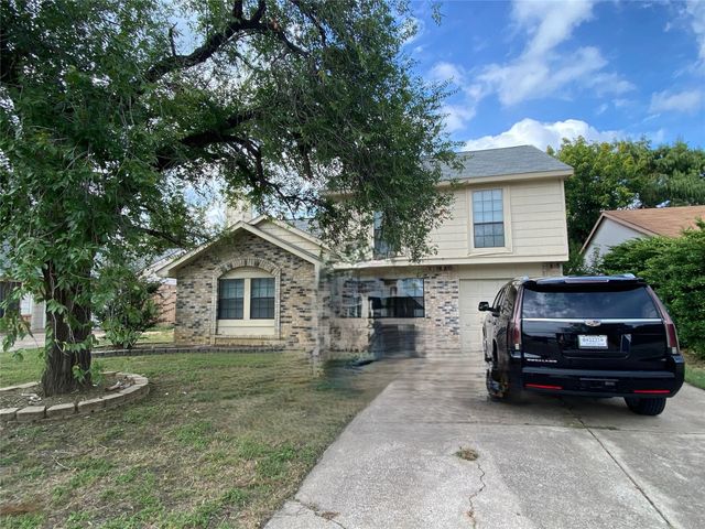 6722 Oriole Court, Fort Worth, TX 76137