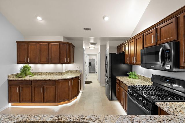 2304 Allison Circle 2304, Valparaiso, IN 46383