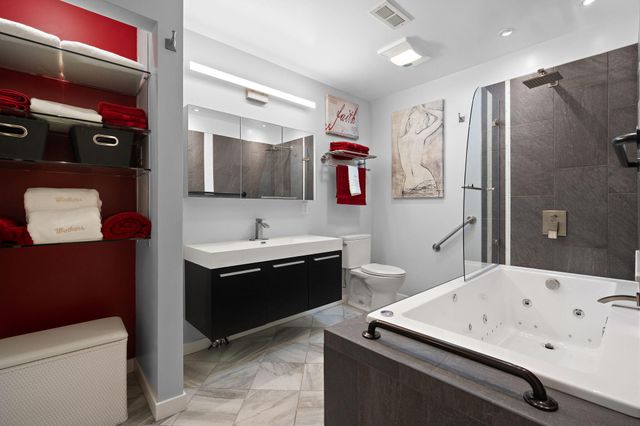 2304 Allison Circle 2304, Valparaiso, IN 46383