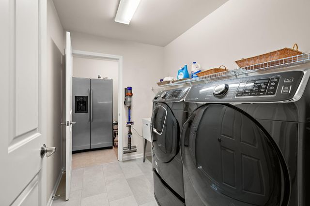 2304 Allison Circle 2304, Valparaiso, IN 46383