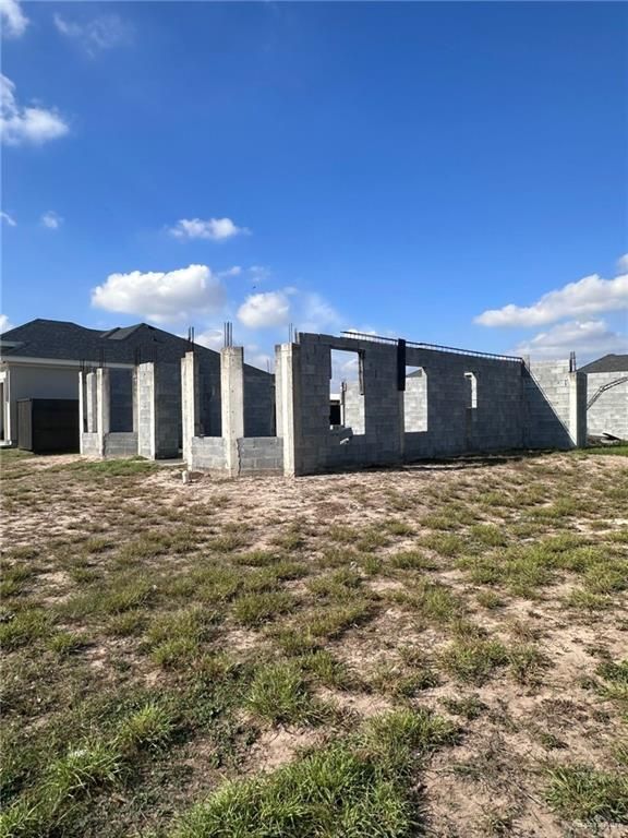 2711 Tassajara Street, Edinburg, TX 78542