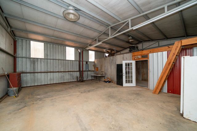 1833 Peach Orchard, Marshall, TX 75672