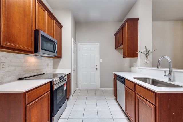 1302 Poinsettia Boulevard, Denton, TX 76208