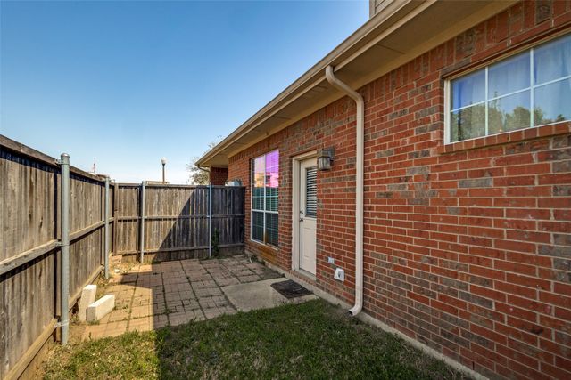 1302 Poinsettia Boulevard, Denton, TX 76208