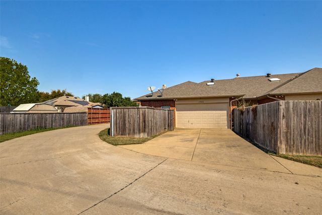 1302 Poinsettia Boulevard, Denton, TX 76208