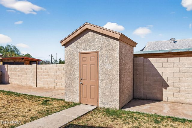 8321 W Edwards Street B, Peoria, AZ 85345