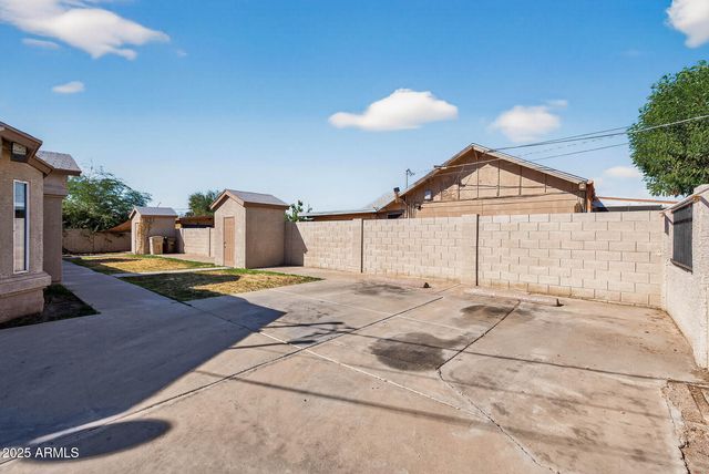 8321 W Edwards Street B, Peoria, AZ 85345