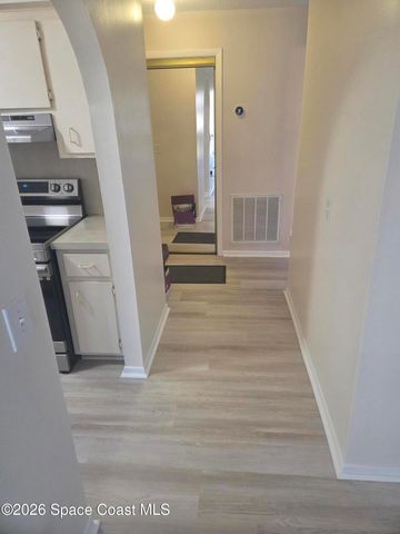 247 San Juan Circle, Melbourne, FL 32935