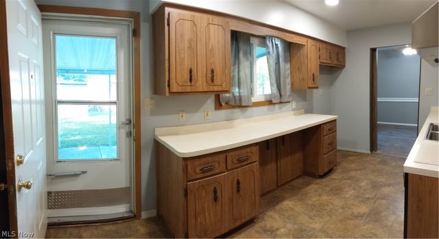 6382 Alderwood Road, Parma Heights, OH 44130