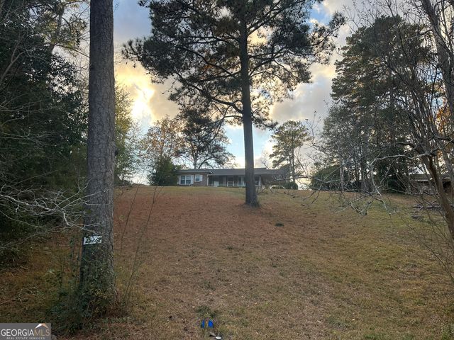 2526 Old Holton Road, Macon, GA 31204