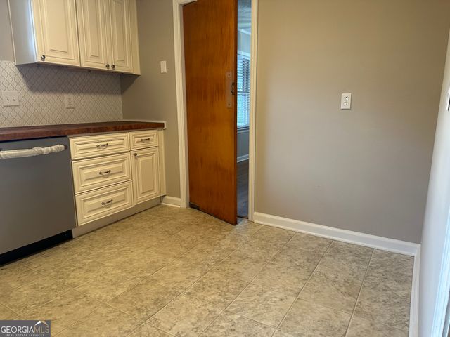 2526 Old Holton Road, Macon, GA 31204