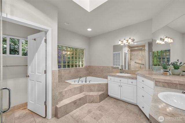 4927 23rd Avenue W, Everett, WA 98203