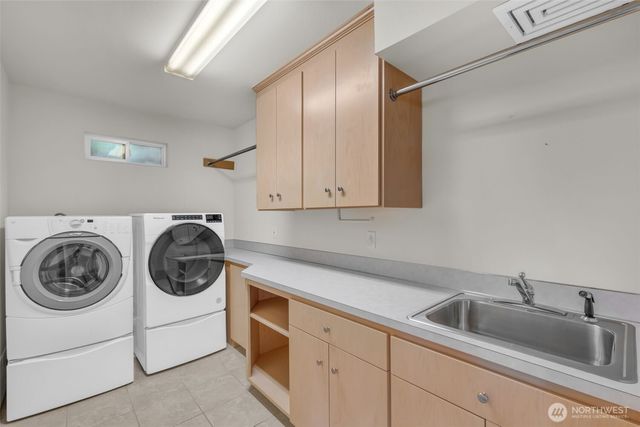4927 23rd Avenue W, Everett, WA 98203