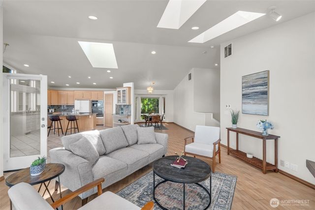 4927 23rd Avenue W, Everett, WA 98203