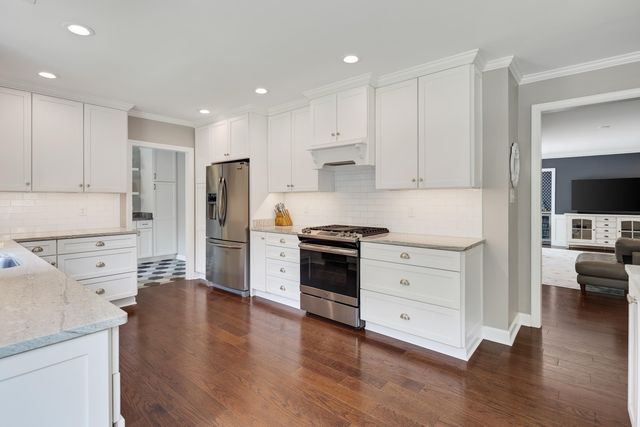 1853 HUNTERS HILL DR, Germantown, TN 38138