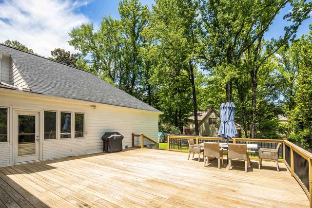 1853 HUNTERS HILL DR, Germantown, TN 38138