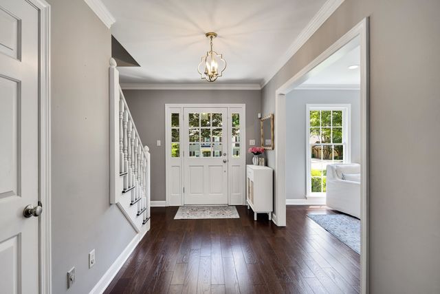 1853 HUNTERS HILL DR, Germantown, TN 38138