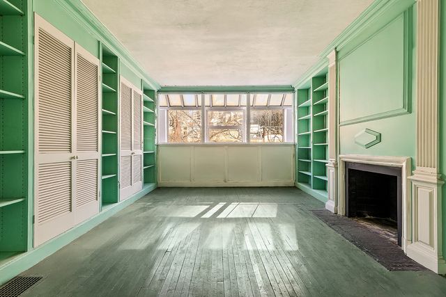 245 E 61ST Street, New York City, NY 10065