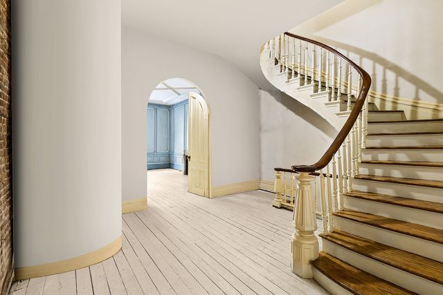 245 E 61ST Street, New York City, NY 10065