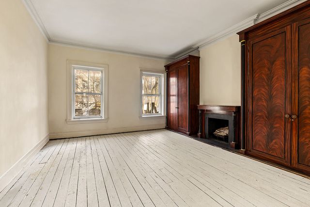 245 E 61ST Street, New York City, NY 10065