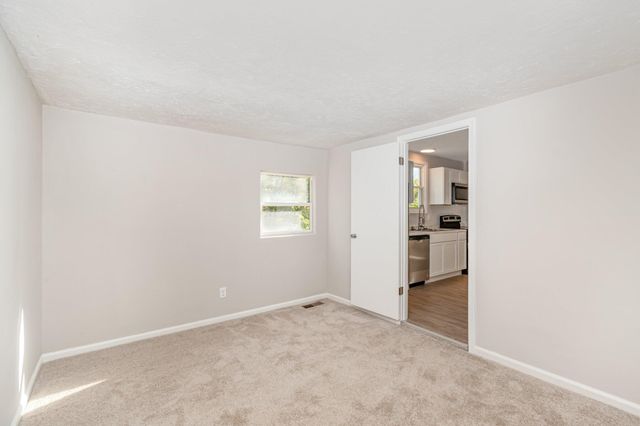 865 Ridgeview Drive, Florence, KY 41042