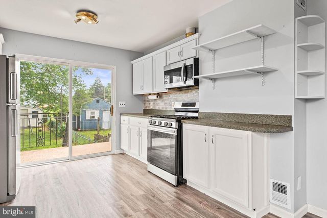 943 CORNWELLS AVE, Bensalem, PA 19020