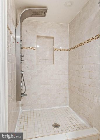 943 CORNWELLS AVE, Bensalem, PA 19020