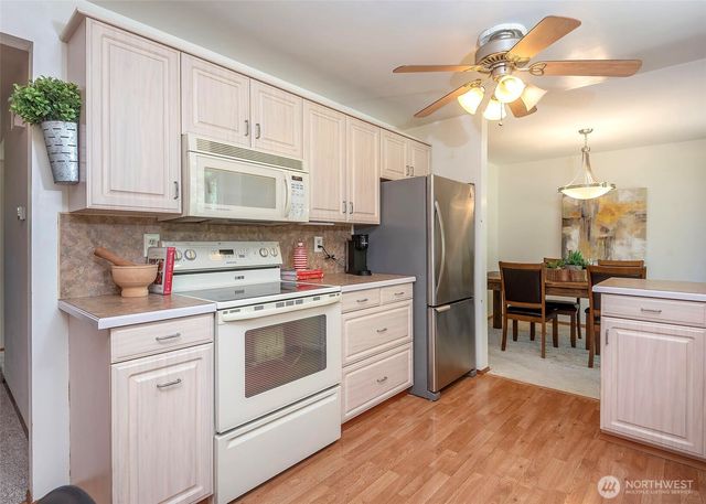 8821 221st Place SW, Edmonds, WA 98026