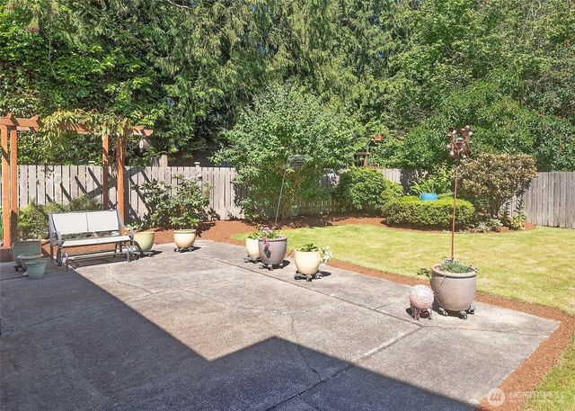 8821 221st Place SW, Edmonds, WA 98026