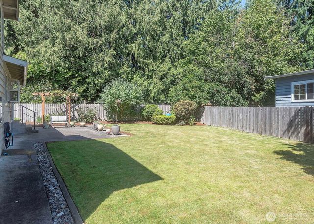 8821 221st Place SW, Edmonds, WA 98026