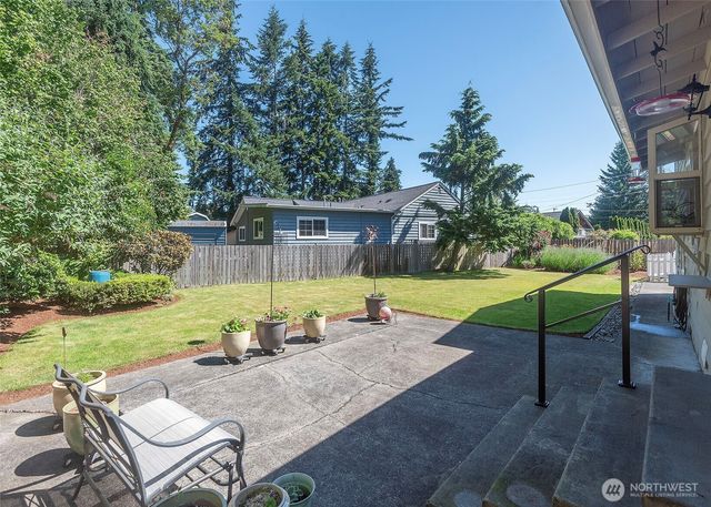 8821 221st Place SW, Edmonds, WA 98026