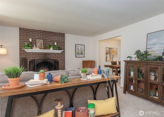 8821 221st Place SW, Edmonds, WA 98026