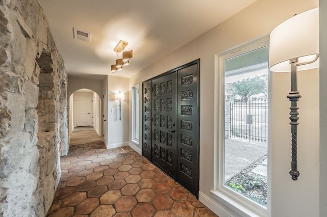 7408 Golf Club Drive, Fort Worth, TX 76179