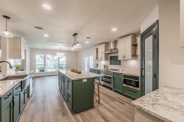 7408 Golf Club Drive, Fort Worth, TX 76179