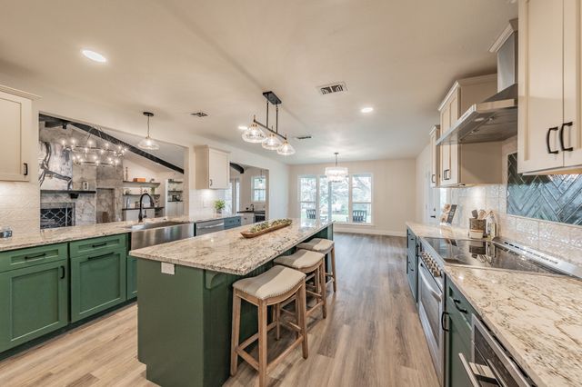 7408 Golf Club Drive, Fort Worth, TX 76179