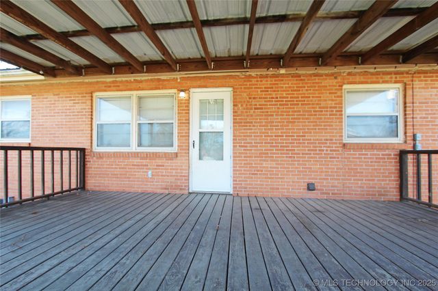 912 W Shawnee Avenue, Nowata, OK 74048